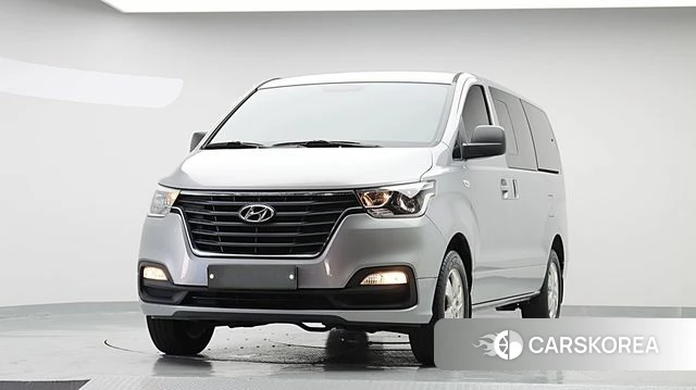 Hyundai The New Grand Starex 2019 Серебристо-серый из Кореи