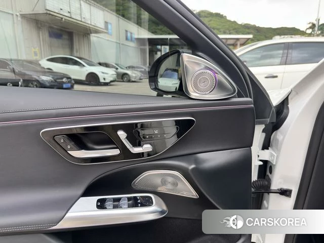 Mercedes-Benz E-Class 2024 Белый из Китая