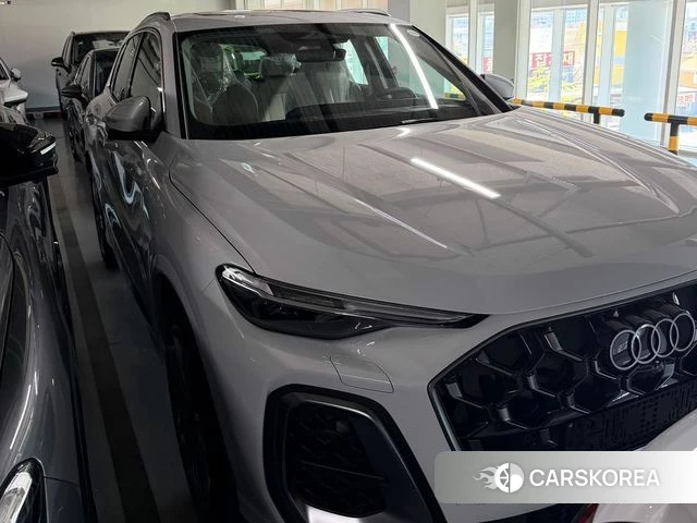 Audi Q5 (80A) 2026 Белый из Кореи