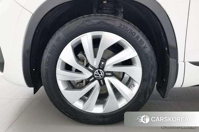 Volkswagen Tayron 2021 Белый из Китая