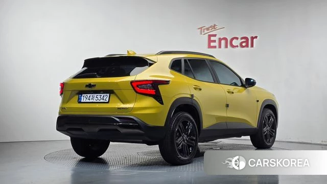 Chevrolet (GM Daewoo) Trax Crossover 2023 Желтый из Кореи