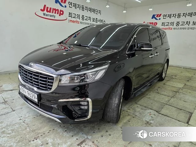 Kia The New Carnival 2018 Черный из Кореи
