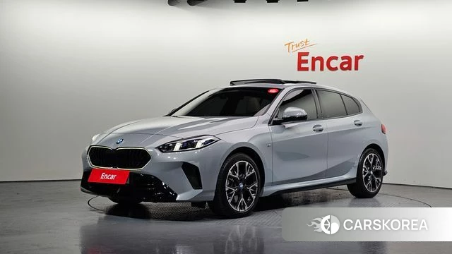 BMW 1 Series (F70) 2025 Светло-серебряный цвет из Кореи