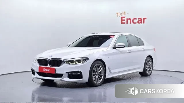 BMW 5 Series (G30) 2018 Белый из Кореи