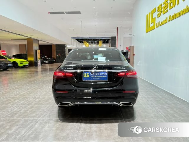 Mercedes-Benz E-Class 2021 Черный из Китая