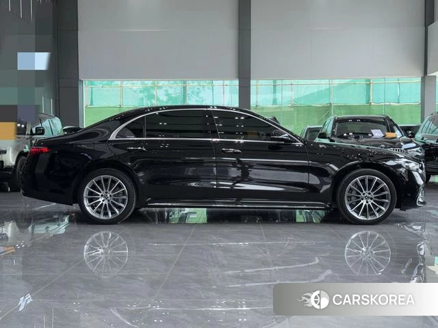 Mercedes-Benz S-Class 2023 Черный из Китая