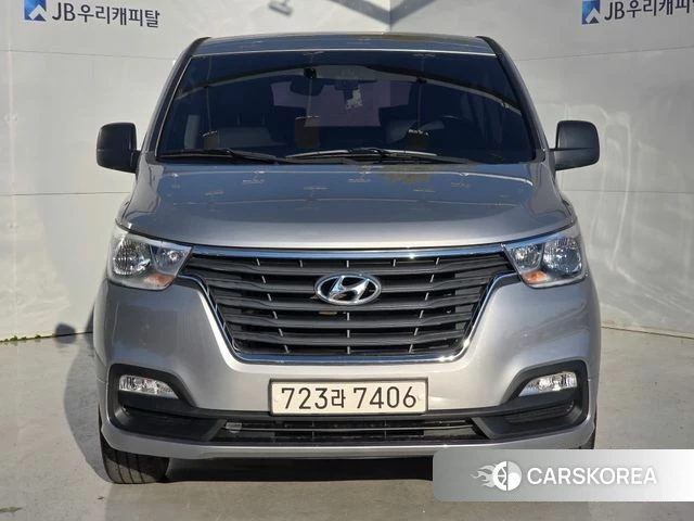 Hyundai The New Grand Starex 2020 Серебристо-серый из Кореи