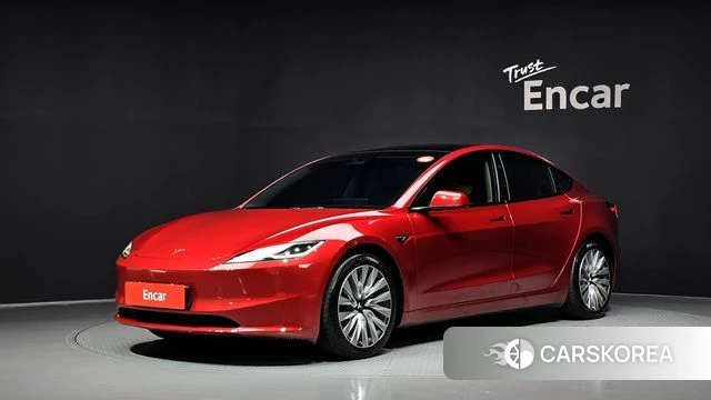 Tesla Model 3 2024 Красный из Кореи