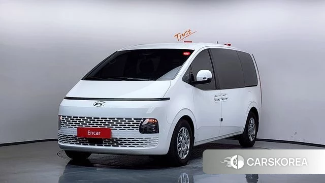 Hyundai Staria 2022 Белый из Кореи