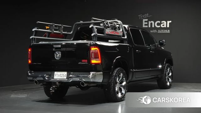 Dodge Lampicup 2021 Черный из Кореи