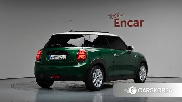 Mini Cooper 2021 Зеленый из Кореи
