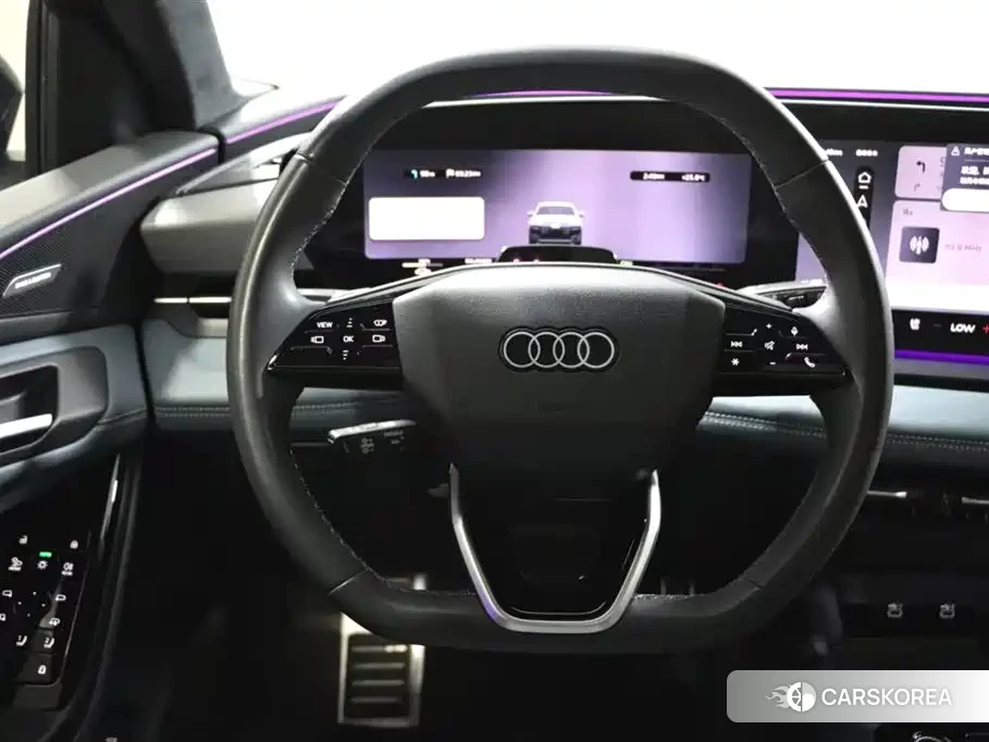 Audi Q6L 2025 Silver/gray из Китая