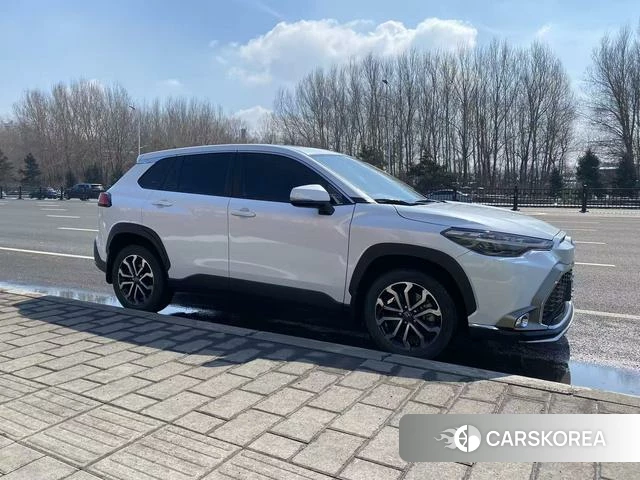 Toyota Frontlander 2023 Белый из Китая