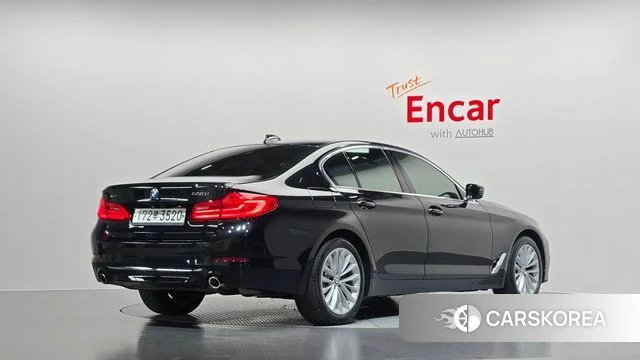 BMW 5 Series (G30) 2020 Черный из Кореи