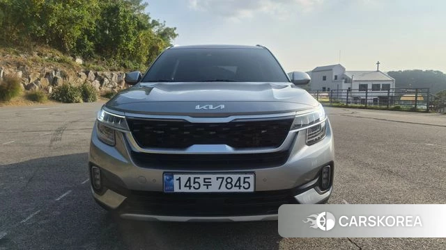 Kia Seltos 2022 Серый из Кореи