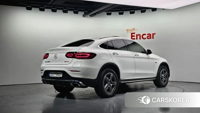 Mercedes-Benz GLC-Class X253 2021 Белый из Кореи