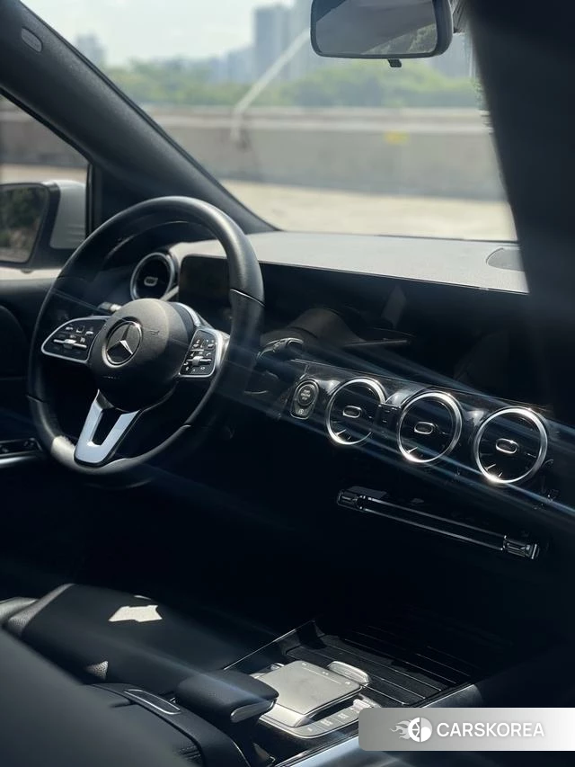 Mercedes-Benz B-class 2021 Белый из Китая