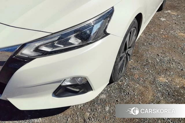 Nissan Altima 2022 Белый из Китая