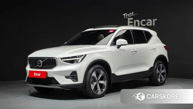 Volvo XC40 2022 Белый из Кореи