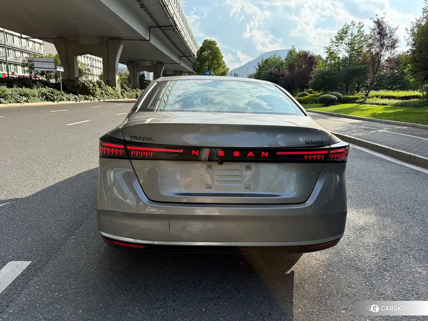 Nissan Altima 2025 Champagne/brown из Китая