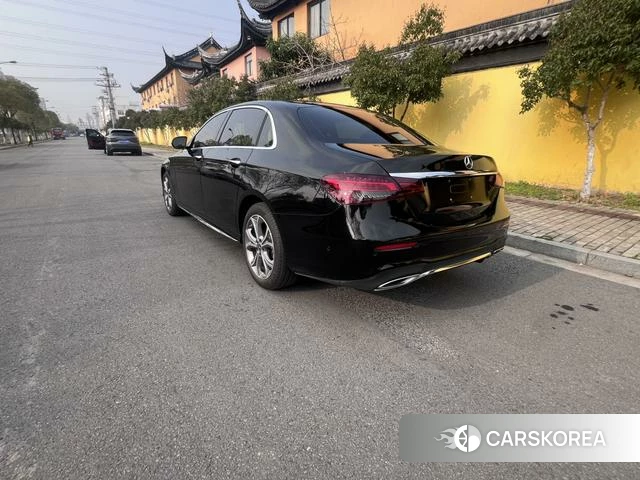 Mercedes-Benz E-Class 2023 Черный из Китая