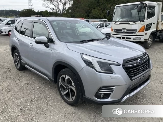 Subaru Forester 2023 из Японии