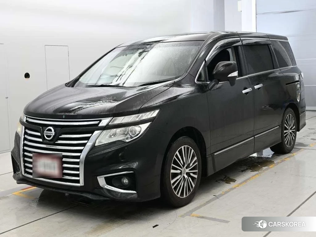 Nissan Elgrand 2018 из Японии