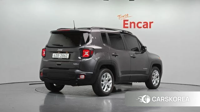 Jeep Renegade 2018 Серый из Кореи