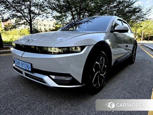 Hyundai Ionic 5 2021 Серебристо-серый из Кореи