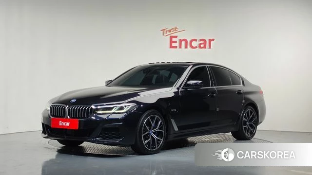 BMW 5 Series (G30) 2022 Черный из Кореи