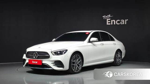 Mercedes-Benz E-Class W213 2022 Белый из Кореи