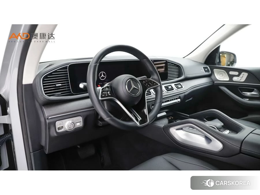 Mercedes-Benz GLE 2023 Серебристо-серый из Китая