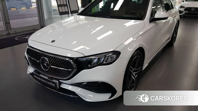 Mercedes-Benz E-Class W214 2026 Белый из Кореи