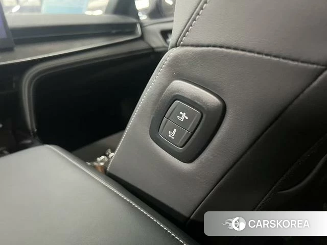 Toyota Camry 2024 Белый из Китая
