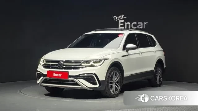 Volkswagen Tiguan Allspace 2023 Белый из Кореи