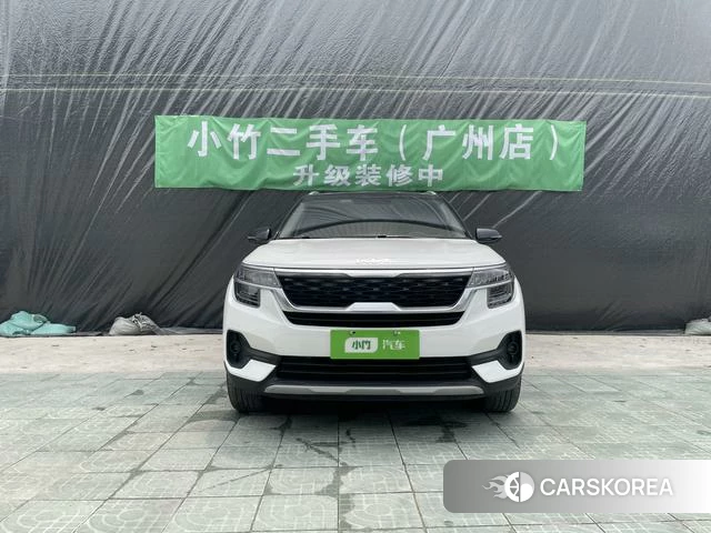 Kia KX3 2023 Белый из Китая