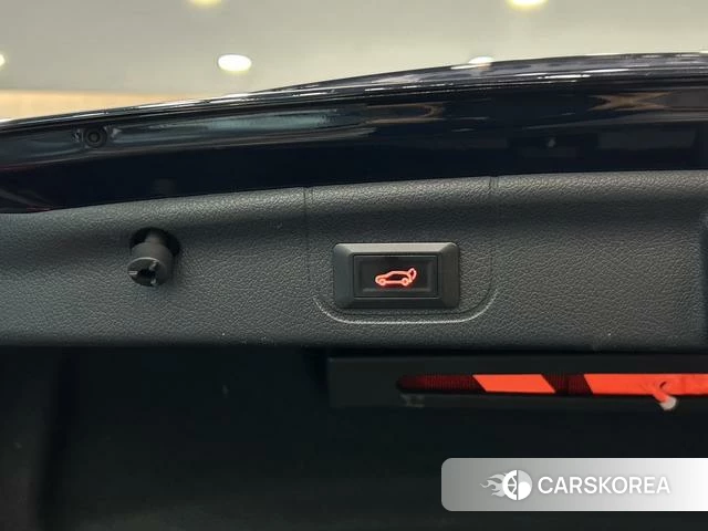 Mercedes-Benz C-class 2022 Зеленый из Китая