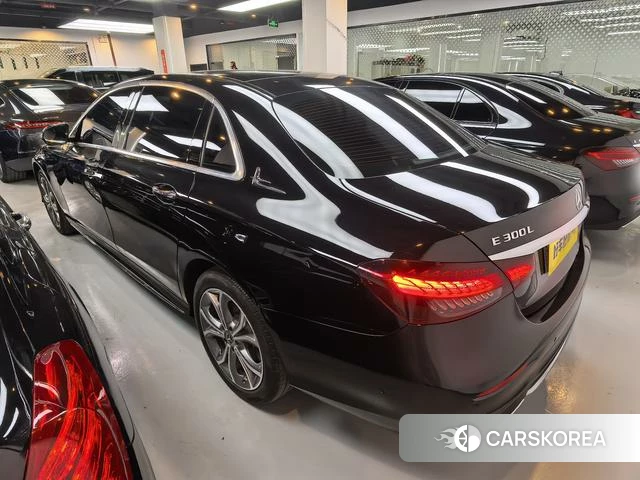 Mercedes-Benz E-Class 2022 Черный из Китая