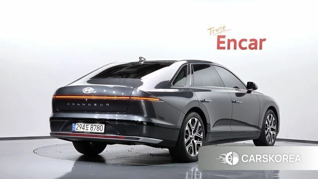 Hyundai Grandeur (GN7) 2023 Серый из Кореи