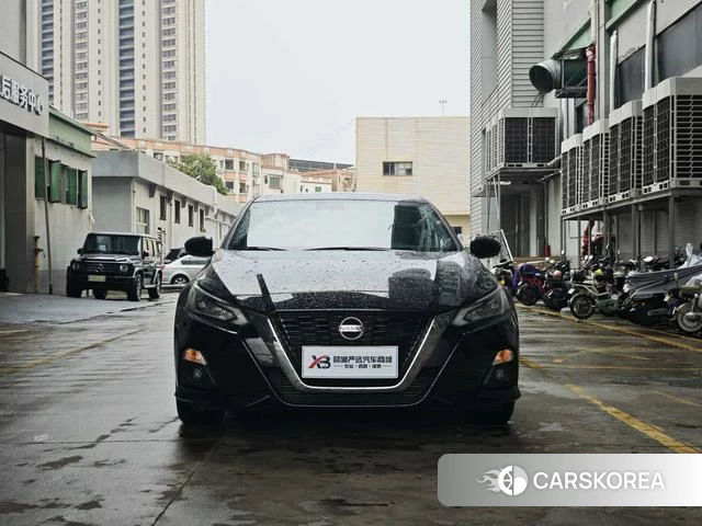 Nissan Altima 2022 Черный из Китая