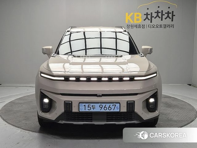 Ssangyong Torres EVX 2023 Серебристо-серый из Кореи