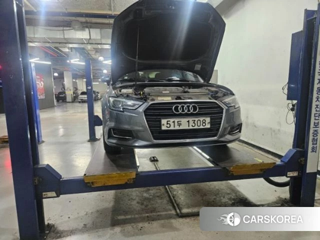 Audi New A3 2018 Серебристо-серый из Кореи