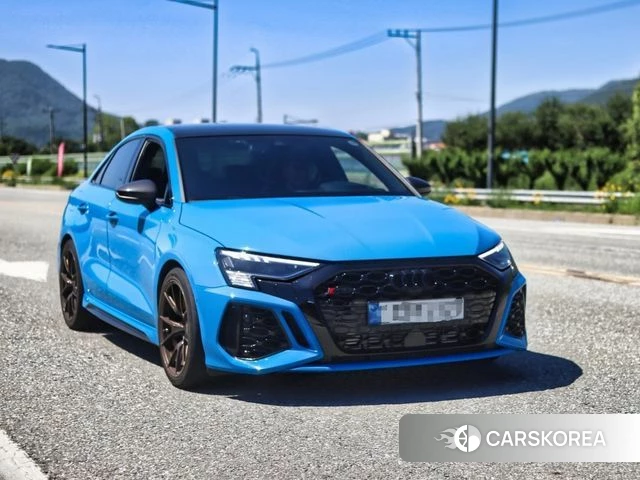 Audi RS3 (8Y) 2024 Небесно-голубой из Кореи