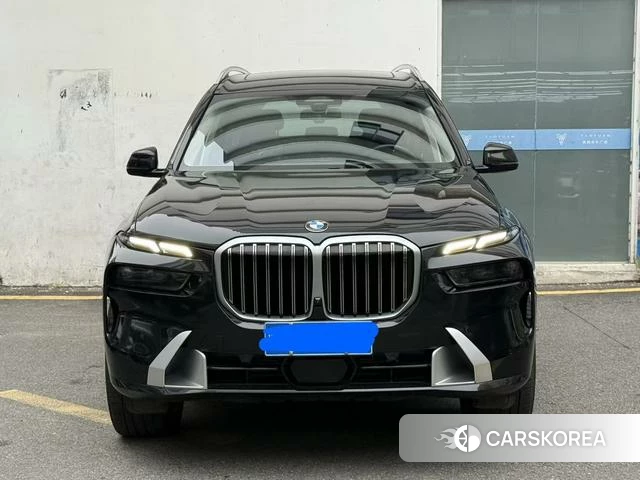 BMW X7 2023 Черный из Китая