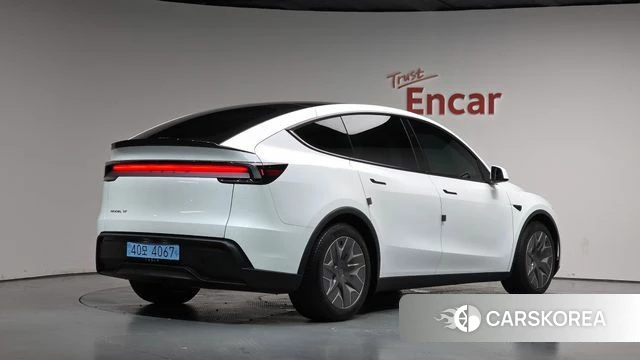 Tesla Model Y 2026 Белый из Кореи