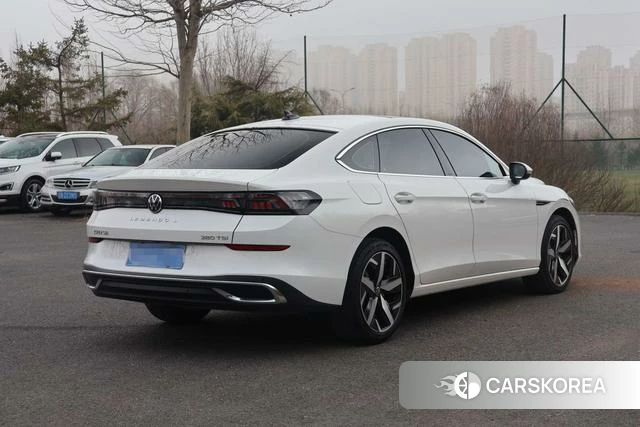 Volkswagen Lamando 2023 Белый из Китая