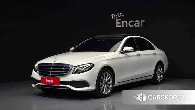 Mercedes-Benz E-Class W213 2019 Белый из Кореи