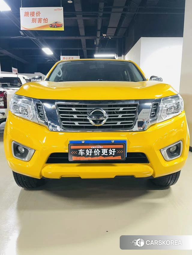 Nissan Navara 2022 Желтый из Китая