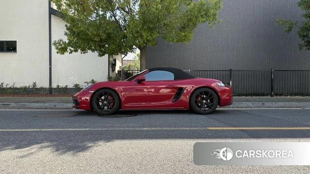 Porsche 718 Boxster 2019 Красный из Кореи