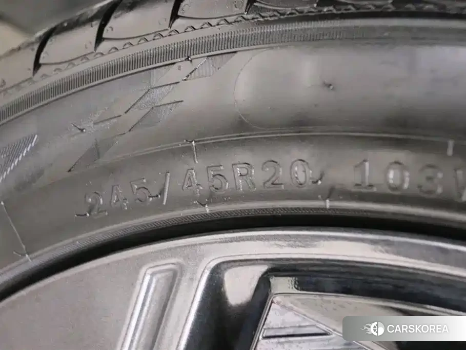 Ford Equator 2025 Silver/gray из Китая